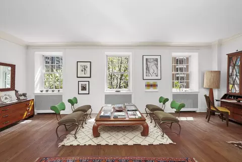 Living - 232 E Walton Pl #3W, Chicago, IL 60611 photo 2 of 14