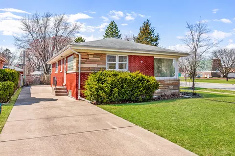 146 Bassford Ave, La Grange, IL 60525