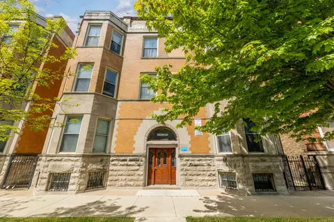 4854 S Prairie Ave #G, Chicago, IL 60615