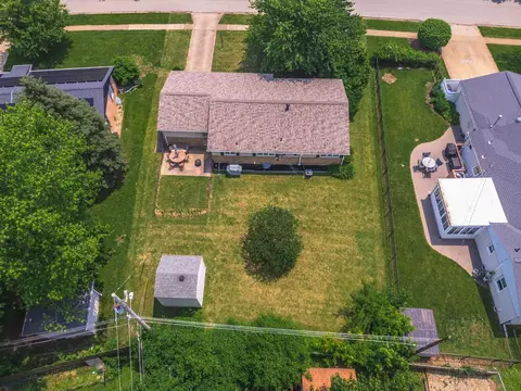 View/Area - 504 Delmar Ln, Bloomington, IL 61701 photo 5 of 5