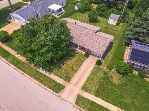 View/Area - 504 Delmar Ln, Bloomington, IL 61701 photo 1 of 5