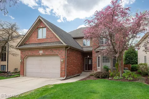 504 Lindley Ave, Westmont, IL 60559