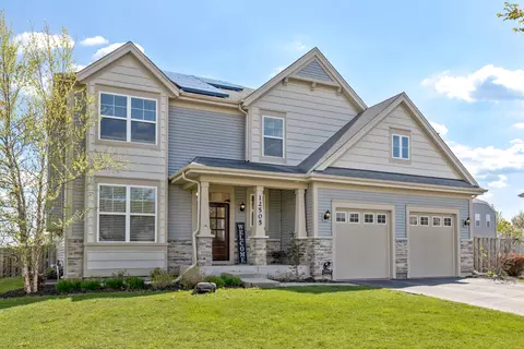 12505 Carver Ln, Huntley, IL 60142
