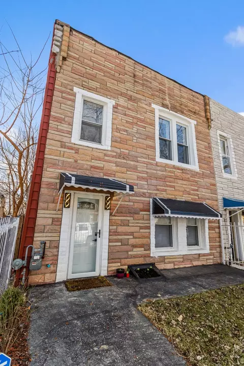 3719 W Ferdinand St, Chicago, IL 60624