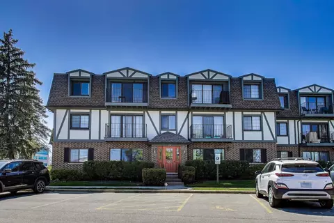 116 Steeple Dr #E, Buffalo Grove, IL 60089
