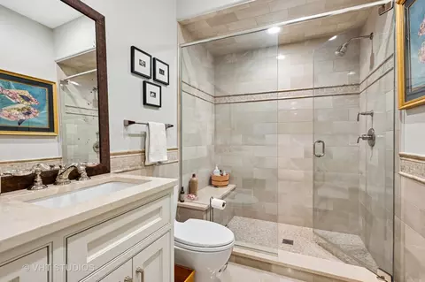 Bath - 509 Washington Ave, Glencoe, IL 60022 photo 7 of 9