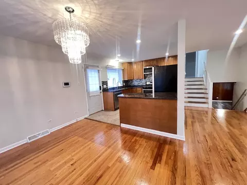 76 E Craig Dr, Chicago Heights, IL 60411 photo 5