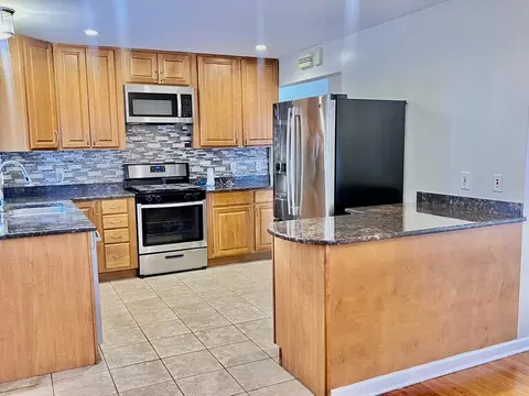 76 E Craig Dr, Chicago Heights, IL 60411 photo 9