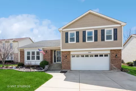 398 Stonewood Cir, Carol Stream, IL 60188