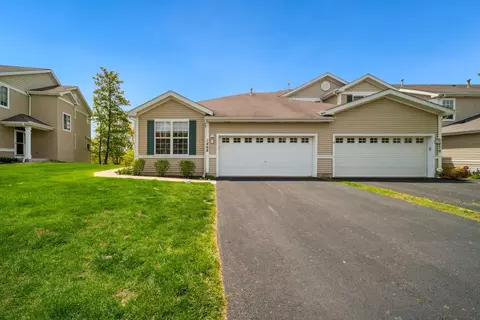 1468 W Remington Ln, Round Lake, IL 60073