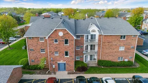 1330 Cunat Ct #3A, Lake In The Hills, IL 60156