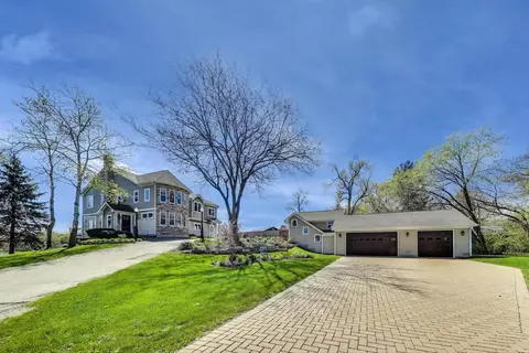 26398 W Lake St, Antioch, IL 60002