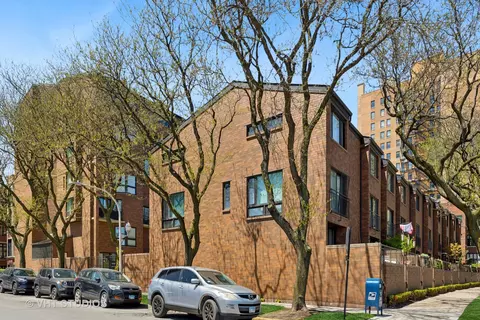 3700 N Lake Shore Dr #312, Chicago, IL 60613
