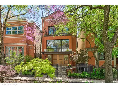 1241 W Dickens Ave, Chicago, IL 60614