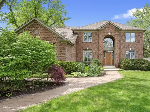 39 N Laird St, Naperville, IL 60540