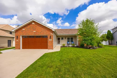 Exterior - 1005 Casey Dr, Minooka, IL 60447 photo 3 of 10