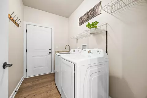 Other - 1005 Casey Dr, Minooka, IL 60447 photo 4 of 8