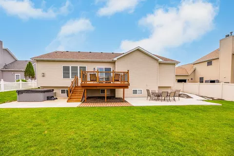 Exterior - 1005 Casey Dr, Minooka, IL 60447 photo 10 of 10