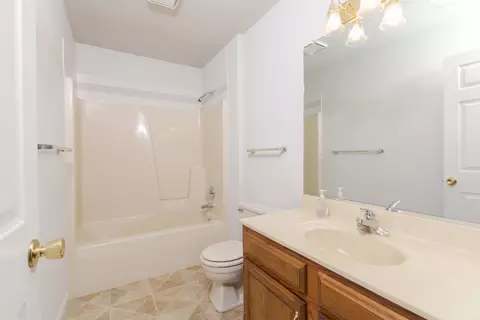 1917 12 Deer Cove Cc Ct, Normal, IL 61761 photo 24