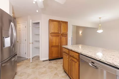 1917 12 Deer Cove Cc Ct, Normal, IL 61761 photo 14