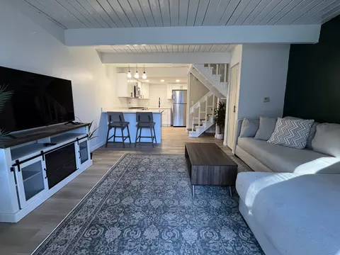126 Cora Ave #E, Fox Lake, IL 60020 photo 5