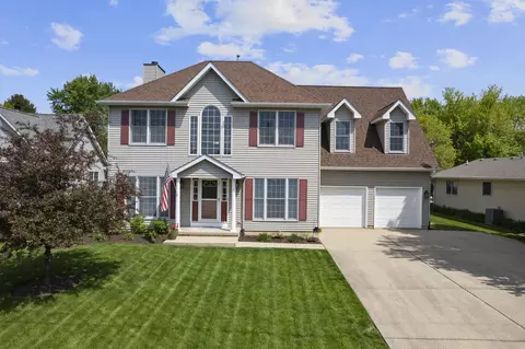 1139 Karen Dr, Lake Holiday, IL 60552