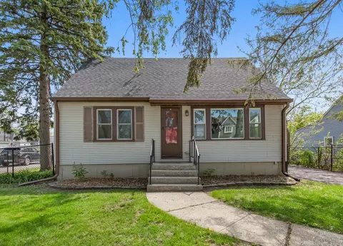 353 N Fairfield Ave, Lombard, IL 60148