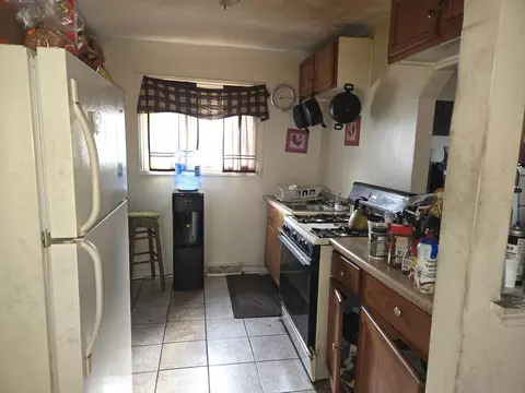 5703 S Aberdeen St, Chicago, IL 60621 photo 7