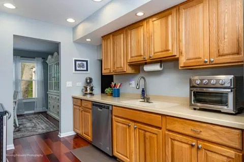 37 W Devon Ave, Glendale Heights, IL 60139 photo 10