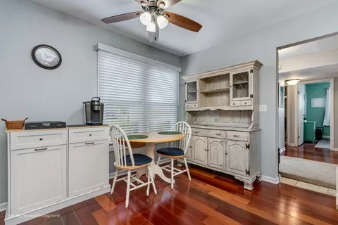 37 W Devon Ave, Glendale Heights, IL 60139 photo 6