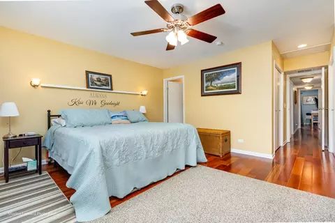 37 W Devon Ave, Glendale Heights, IL 60139 photo 21