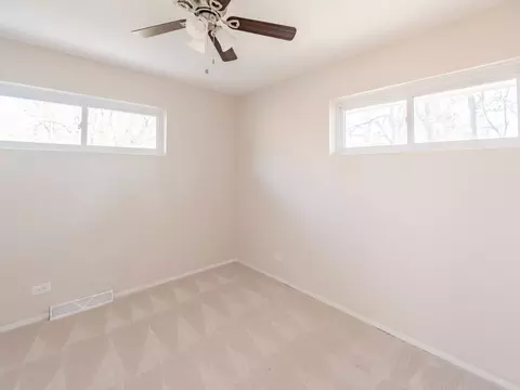 Bedroom - 191 Juneway Ter, Lake Bluff, IL 60044 photo 2 of 2