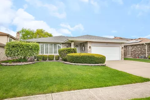 8418 Cherry Hill Dr, Tinley Park, IL 60477