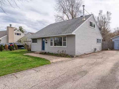 348 Behm Dr, Grayslake, IL 60030