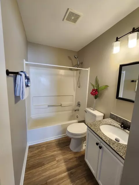 Bath - 2473 Dickens Dr, Aurora, IL 60503 photo 1 of 2