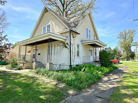302 S 4th Ave, Streator, IL 61364