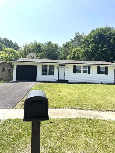 1418 Iris Ave, Rockford, IL 61102