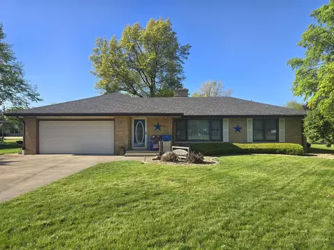 365 Porter Ave, Clifton, IL 60927