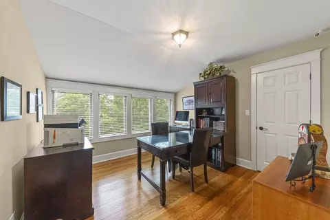 811 N Main St, Wheaton, IL 60187 photo 35