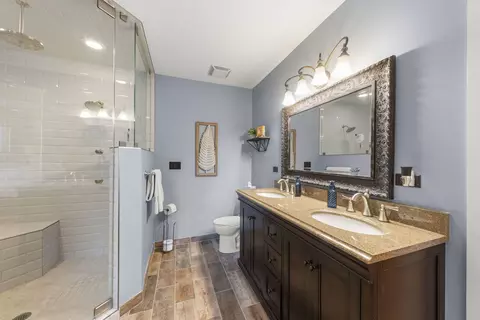 811 N Main St, Wheaton, IL 60187 photo 29