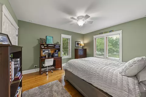 811 N Main St, Wheaton, IL 60187 photo 33
