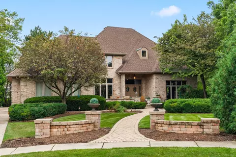 3113 Turnberry Rd, Saint Charles, IL 60174