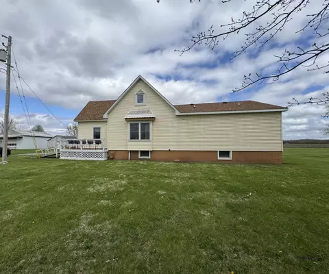 820 Paris St, Dewitt, IL 61735
