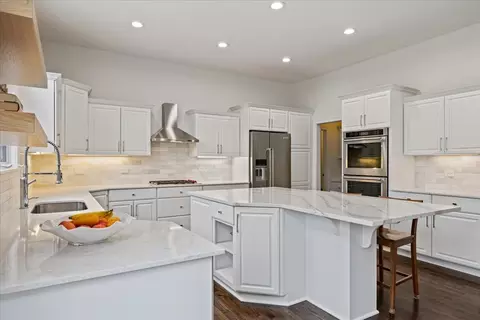 1701 Kendale Dr, Glenview, IL 60025 photo 10