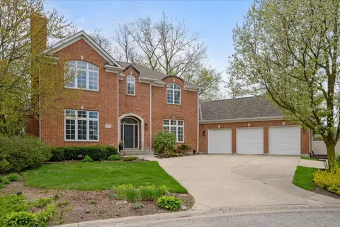 1701 Kendale Dr, Glenview, IL 60025