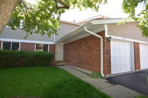 2194 N Queensburg Cir, Palatine, IL 60074