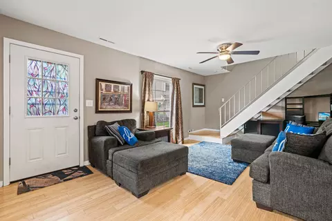 Living - 1671 Williamsburg Ct #B, Wheaton, IL 60189 photo 3 of 3