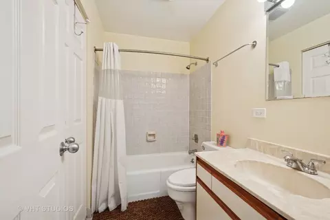 Bath - Undisclosed, Evanston, IL 60201 photo 1 of 1