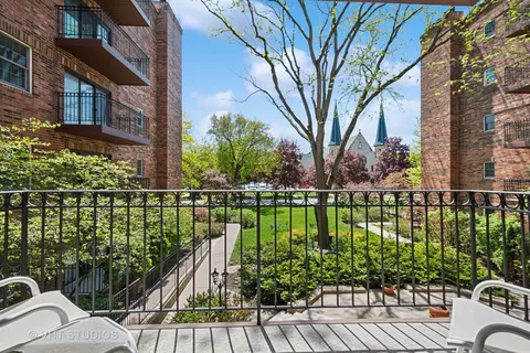 Exterior - Undisclosed, Evanston, IL 60201 photo 1 of 2