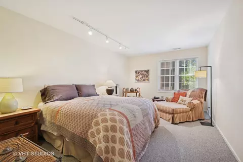 Bedroom - Undisclosed, Evanston, IL 60201 photo 1 of 2